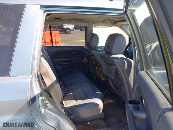 2006 Honda Pilot EX-L with VIN 5FNYF18526B028206, listed as a IAAI auction lot 41696355 with 282,779 mi miles. Bid and sale history available at carsss.com. Image 8.