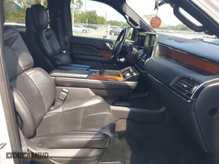 2018 Lincoln Navigator Reserve with VIN 5LMJJ2LT7JEL07827, listed as a IAAI auction lot 41931713 with 96,425 mi miles. Bid and sale history available at carsss.com. Image 5.