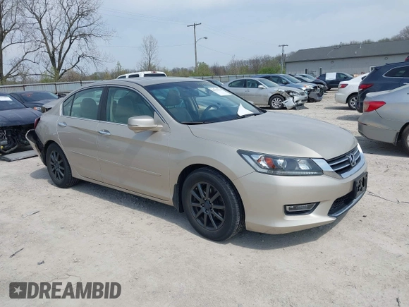 2013 Honda Accord Sdn EX-L with VIN 1HGCR2F88DA173150, listed as a IAAI auction lot 41998370 with 98,512 mi miles. Bid and sale history available at carsss.com. Image 1.