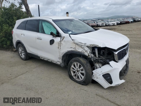 2019 Kia Sorento LX V6 with VIN 5XYPGDA52KG560725, listed as a Copart auction lot 50546895 with 134,980 mi miles and Salvage Title. Bid and sale history available at carsss.com. Image 4.