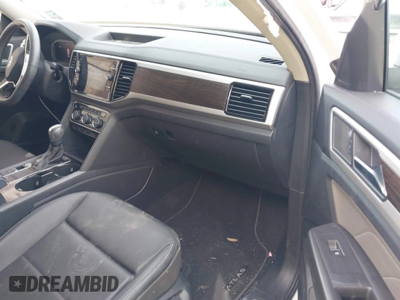 2023 Volkswagen Atlas SE with VIN 1V2WP2CA1PC514131, listed as a IAAI auction lot 41730209 with 37,277 mi miles and . Bid and sale history available at DreamBid. Image 5.