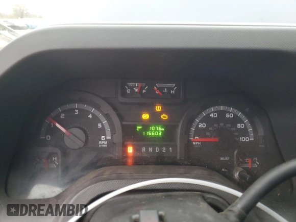 2010 Ford Econoline Cargo Commercial with VIN 1FTNE1EW2ADA56736, listed as a Copart auction lot 82539414 with 116,603 mi miles and Non Repairable. Bid and sale history available at DreamBid. Image 9.
