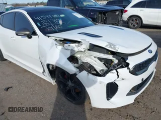 2020 Kia Stinger GT-Line with VIN KNAE15LA0L6081066, listed as a IAAI auction lot 41599142 with 73,199 mi miles. Bid and sale history available at carsss.com. Image 6.