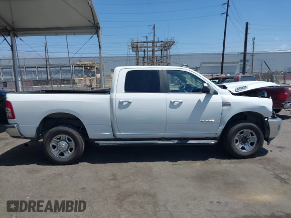 2019 Ram 2500 Big Horn with VIN 3C6UR5DJ4KG519811, listed as a IAAI auction lot 42643850 with 255,461 mi miles and . Bid and sale history available at DreamBid. Image 14.