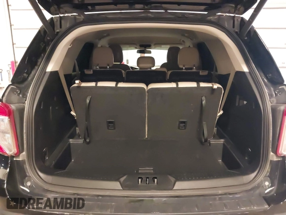 2023 Ford Explorer XLT с VIN 1FMSK8DH6PGA57530, выставлен на аукционе IAAI как лот 42190503 с пробегом 28 186 миль миль и . История ставок и продаж доступна на DreamBid. Изображение 18.