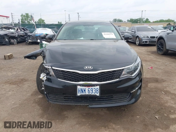 2017 Kia Optima LX z VIN 5XXGT4L36HG145802, wystawiony jako IAAI lot #42280279 z przebiegiem 74 512 mil mil oraz . Historia ofert i sprzedaży dostępna na DreamBid. Obrazek 13.