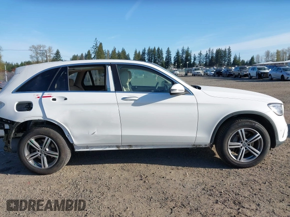 2021 Mercedes-Benz GLC 300 z VIN W1N0G8EB2MV272040, wystawiony jako IAAI lot #41956317 z przebiegiem 42 855 mil mil oraz . Historia ofert i sprzedaży dostępna na DreamBid. Obrazek 14.