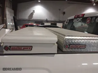 2018 Chevrolet Silverado 1500 Work Truck with VIN 1GCNCNEC0JZ125137, listed as a IAAI auction lot 41435731 with 139,290 mi miles. Bid and sale history available at carsss.com. Image 8.