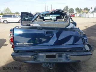 2006 Chevrolet Silverado 1500 LT1 with VIN 2GCEC13T061102551, listed as a IAAI auction lot 41735074 with 253,034 mi miles. Bid and sale history available at carsss.com. Image 6.