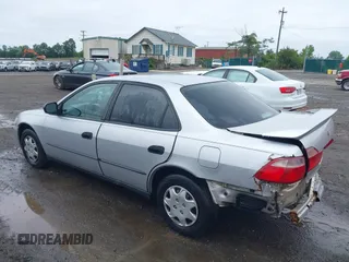 2000 Honda Accord DX z VIN 1HGCF8643YA095133, wystawiony jako IAAI lot #42377541 z przebiegiem 137 515 mil mil oraz . Historia ofert i sprzedaży dostępna na DreamBid. Obrazek 3.