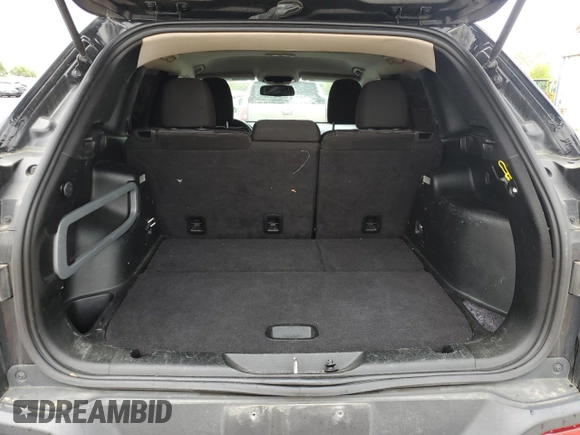 2018 Jeep Cherokee Latitude with VIN 1C4PJLCBXJD577610, listed as a Copart auction lot 55740775 with 120,776 mi miles and Salvage title. Bid and sale history available at DreamBid. Image 6.