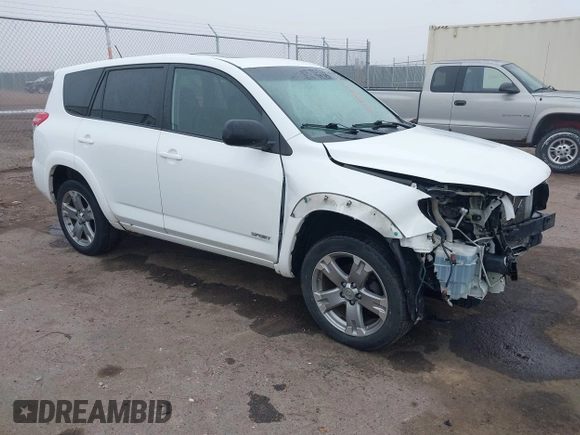 2009 Toyota RAV4 Sport with VIN JTMBK32V59D002281, listed as a IAAI auction lot 40781157 with 169,733 mi miles. Bid and sale history available at carsss.com. Image 1.