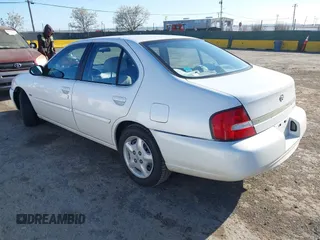 2001 Nissan Altima GXE with VIN 1N4DL01D51C224641, listed as a IAAI auction lot 41921413 with 169,616 mi miles. Bid and sale history available at carsss.com. Image 3.
