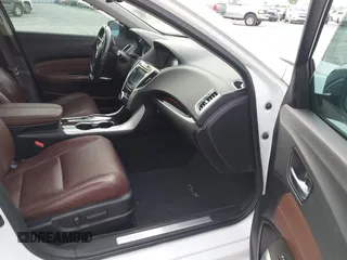 2015 Acura TLX V6 Tech with VIN 19UUB2F57FA015528, listed as a IAAI auction lot 42121824 with 98,917 mi miles. Bid and sale history available at carsss.com. Image 5.
