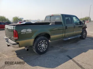 2004 Ford Super Duty F-250 XL with VIN 1FTNW21P94ED89516, listed as a Copart auction lot 70998904 with 351,625 mi miles and Salvage Title. Bid and sale history available at carsss.com. Image 3.