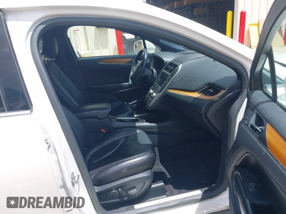 2017 Lincoln MKC Select с VIN 5LMCJ2C98HUL47749, выставлен на аукционе IAAI как лот 42515468 с пробегом 147 459 миль миль и . История ставок и продаж доступна на DreamBid. Изображение 5.