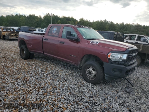 2019 Ram 3500 Tradesman with VIN 3C63RRGL9KG536667, listed as a Copart auction lot 72120564 with 306,299 mi miles and Clean Title. Bid and sale history available at carsss.com. Image 4.