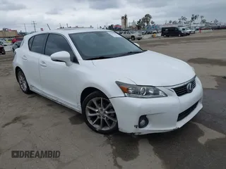 2013 Lexus CT 200h z VIN JTHKD5BH0D2126459, wystawiony jako IAAI lot #42207697 z przebiegiem 188 111 mil mil oraz . Historia ofert i sprzedaży dostępna na DreamBid. Obrazek 1.