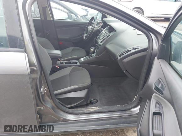2012 Ford Focus SE z VIN 1FAHP3F2XCL430734, wystawiony jako IAAI lot #42469084 z przebiegiem 128 168 mil mil oraz . Historia ofert i sprzedaży dostępna na DreamBid. Obrazek 5.
