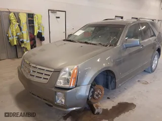 2006 Cadillac SRX with VIN 1GYEE637460206864, listed as a IAAI auction lot 42114224 with 179,677 mi miles. Bid and sale history available at carsss.com. Image 6.