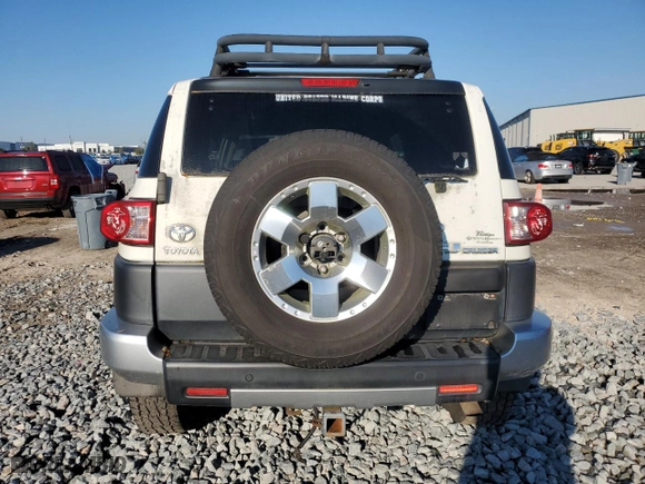 2010 Toyota FJ Cruiser with VIN JTEBU4BF8AK085001, listed as a Copart auction lot 46783775 with NaN miles and Salvage Title. Bid and sale history available at carsss.com. Image 6.