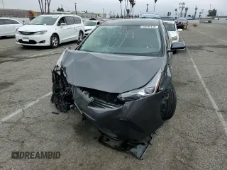 2019 Toyota Prius L Eco z VIN JTDKARFU0K3087436, wystawiony jako Copart lot #55699135 z przebiegiem Nie podano mil oraz Szkoda całkowita • Salvage title. Historia ofert i sprzedaży dostępna na DreamBid. Obrazek 13.