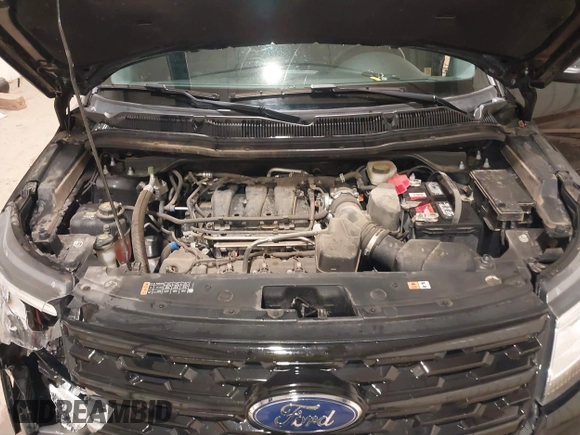 2018 Ford Explorer XLT with VIN 1FM5K8D84JGA57143, listed as a IAAI auction lot 41291025 with 81,113 mi miles and . Bid and sale history available at carsss.com. Image 10.