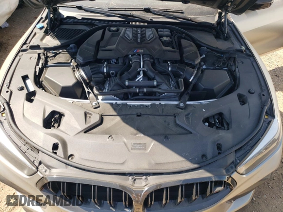 2021 BMW M8 z VIN WBSGV0C01MCF26925, wystawiony jako Copart lot #68743134 z przebiegiem Nie podano mil oraz Szkoda całkowita • Salvage title. Historia ofert i sprzedaży dostępna na DreamBid. Obrazek 11.