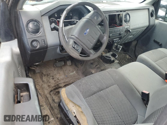2014 Ford F-250 XL with VIN 1FTBF2BT5EEA89553, listed as a Copart auction lot 63231845 with 429,510 mi miles and Clean title. Bid and sale history available at DreamBid. Image 8.