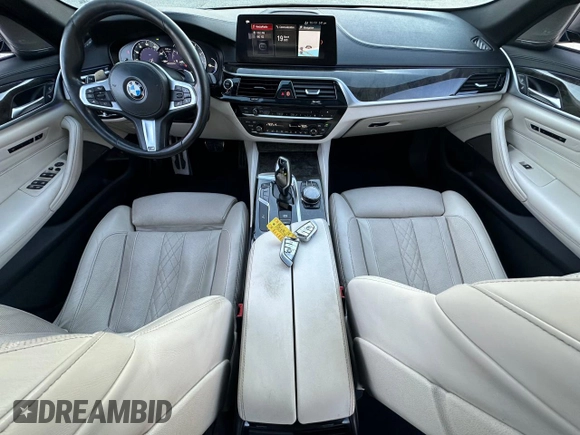 2018 BMW 5 Series M550i xDrive with VIN WBAJB9C55JB035226, listed as a Copart auction lot 53830955 with 156,183 mi miles and Clean title. Bid and sale history available at DreamBid. Image 9.