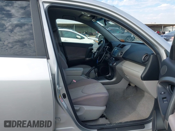 2007 Toyota RAV4 with VIN JTMZK33V876006923, listed as a IAAI auction lot 41406204 with 121,425 mi miles. Bid and sale history available at carsss.com. Image 5.