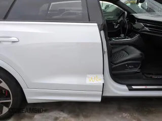 2021 Audi RS Q8 z VIN WU1ARBF16MD008966, wystawiony jako Copart lot #74957414 z przebiegiem Nie podano mil oraz Nie do naprawy. Historia ofert i sprzedaży dostępna na DreamBid. Obrazek 13.