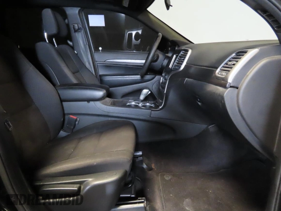 2018 Jeep Grand Cherokee Laredo E with VIN 1C4RJEAG0JC513620, listed as a Copart auction lot 58666915 with 67,654 mi miles and Clean title. Bid and sale history available at DreamBid. Image 5.