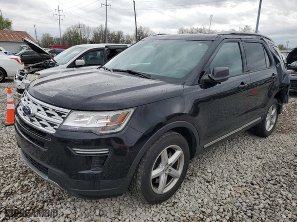 2019 Ford Explorer XLT with VIN 1FM5K7D82KGA39025, listed as a Copart auction lot 53251925 with 98,668 mi miles and Salvage Title. Bid and sale history available at carsss.com. Image 1.