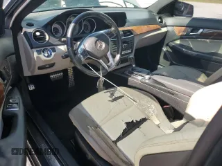2012 Mercedes-Benz C 250 с VIN WDDGJ4HB6CF773930, выставлен на аукционе Copart как лот 62234215 с пробегом 159 787 миль миль и Чистый • Clean title. История ставок и продаж доступна на DreamBid. Изображение 8.