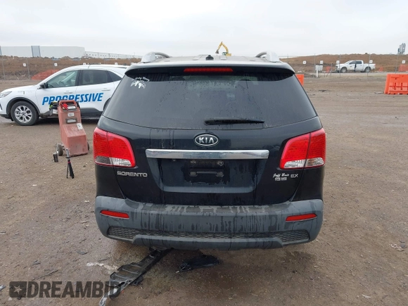 2011 Kia Sorento EX with VIN 5XYKU4A13BG057477, listed as a IAAI auction lot 41512528 with 127,923 mi miles. Bid and sale history available at carsss.com. Image 16.