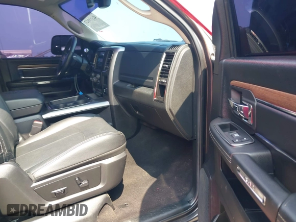 2018 Ram 2500 Laramie with VIN 3C6UR5NL4JG101943, listed as a IAAI auction lot 42351027 with 79,807 mi miles and . Bid and sale history available at DreamBid. Image 5.