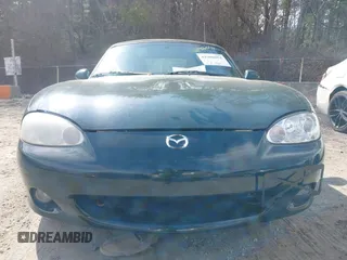 2001 Mazda MX-5 Miata z VIN JM1NB353510214861, wystawiony jako IAAI lot #41906052 z przebiegiem 174 863 mil mil oraz . Historia ofert i sprzedaży dostępna na DreamBid. Obrazek 6.