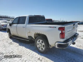 2022 Chevrolet Silverado 3500HD LTZ z VIN 1GC4YUEY4NF273091, wystawiony jako Copart lot #45113795 z przebiegiem 123 680 mil mil oraz Szkoda całkowita • Salvage title. Historia ofert i sprzedaży dostępna na DreamBid. Obrazek 2.