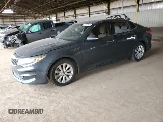2016 Kia Optima LX z VIN 5XXGT4L31GG077763, wystawiony jako Copart lot #52928535 z przebiegiem 127 363 mil mil oraz Szkoda całkowita • Salvage title. Historia ofert i sprzedaży dostępna na DreamBid. Obrazek 1.
