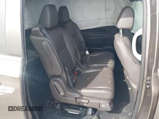 2018 Honda Odyssey Touring with VIN 5FNRL6H83JB008463, listed as a IAAI auction lot 41805044 with 65,001 mi miles. Bid and sale history available at carsss.com. Image 8.