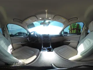 2020 Ford Fusion SE z VIN 3FA6P0HDXLR224898, wystawiony jako IAAI lot #42269794 z przebiegiem 55 023 mil mil oraz . Historia ofert i sprzedaży dostępna na DreamBid. Obrazek 18.