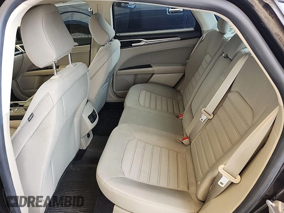 2020 Ford Fusion SE с VIN 3FA6P0LU9LR177063, выставлен на аукционе IAAI как лот 42785490 с пробегом 51 258 миль миль и . История ставок и продаж доступна на DreamBid. Изображение 19.