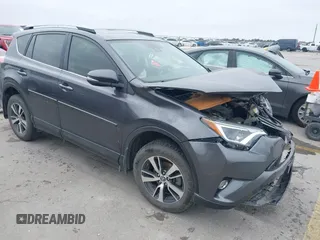 2017 Toyota RAV4 XLE with VIN JTMWFREV6HJ722161, listed as a IAAI auction lot 41603466 with 77,064 mi miles. Bid and sale history available at carsss.com. Image 1.