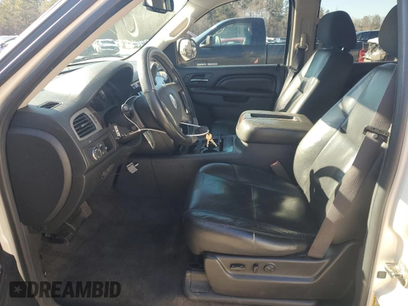 2011 GMC Yukon Denali with VIN 1GKS1EEF8BR278602, listed as a Copart auction lot 89003525 with 215,969 mi miles and Salvage Title. Bid and sale history available at carsss.com. Image 7.