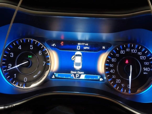 2015 Chrysler 200 C with VIN 1C3CCCCB2FN545166, listed as a IAAI auction lot 41601759 with 95,177 mi miles. Bid and sale history available at carsss.com. Image 7.