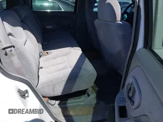 1999 Chevrolet Tahoe z VIN 1GNEC13R3XJ415502, wystawiony jako IAAI lot #41841169 z przebiegiem 223 687 mil mil oraz . Historia ofert i sprzedaży dostępna na DreamBid. Obrazek 8.