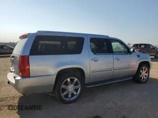2012 Cadillac Escalade z VIN 1GYS4GEF8CR189283, wystawiony jako Copart lot #66430754 z przebiegiem 219 132 mil mil oraz Czysty tytuł • Clean title. Historia ofert i sprzedaży dostępna na DreamBid. Obrazek 3.