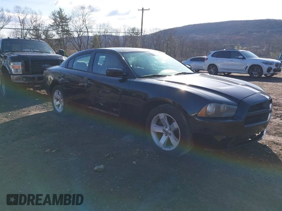 2014 Dodge Charger SE with VIN 2C3CDXBG5EH104852, listed as a IAAI auction lot 41866085 with 170,040 mi miles and . Bid and sale history available at carsss.com. Image 1.