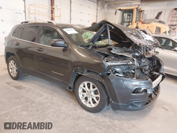 2016 Jeep Cherokee Latitude z VIN 1C4PJMCB3GW187502, wystawiony jako IAAI lot #42048898 z przebiegiem 151 450 mil mil oraz . Historia ofert i sprzedaży dostępna na DreamBid. Obrazek 1.